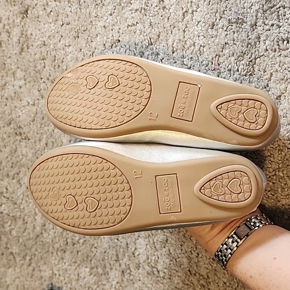 Zoe and Zac size 12 silver shoes - Picture 2 of 9